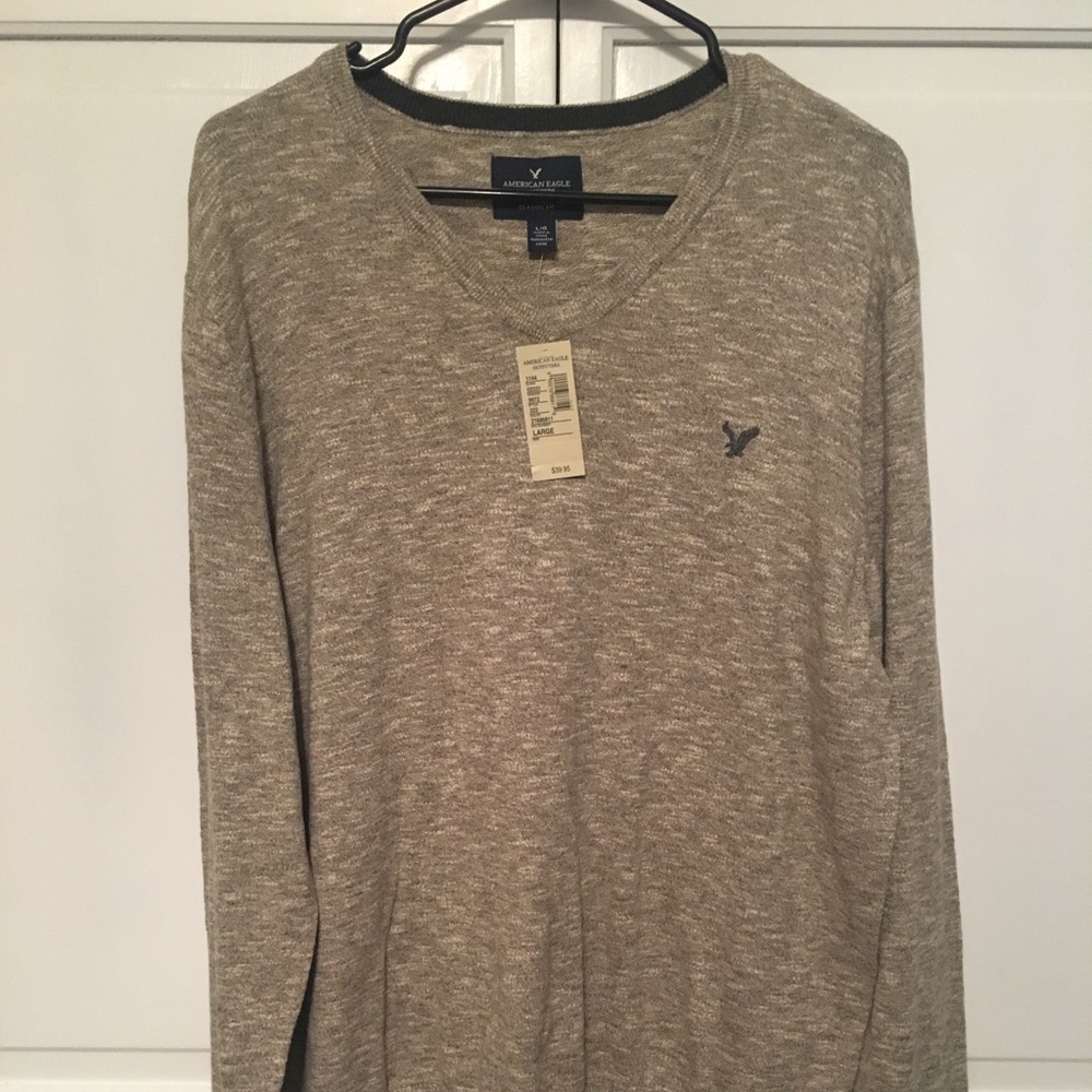 NWT Men’s American Eagle v neck sweater